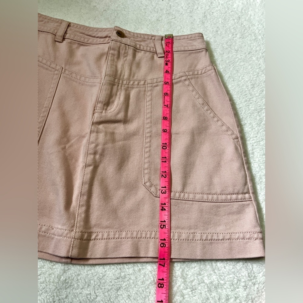 Banana Republic Pastel Pink Denim Mini Skirt - Size 6P (29") - Picture 4 of 9